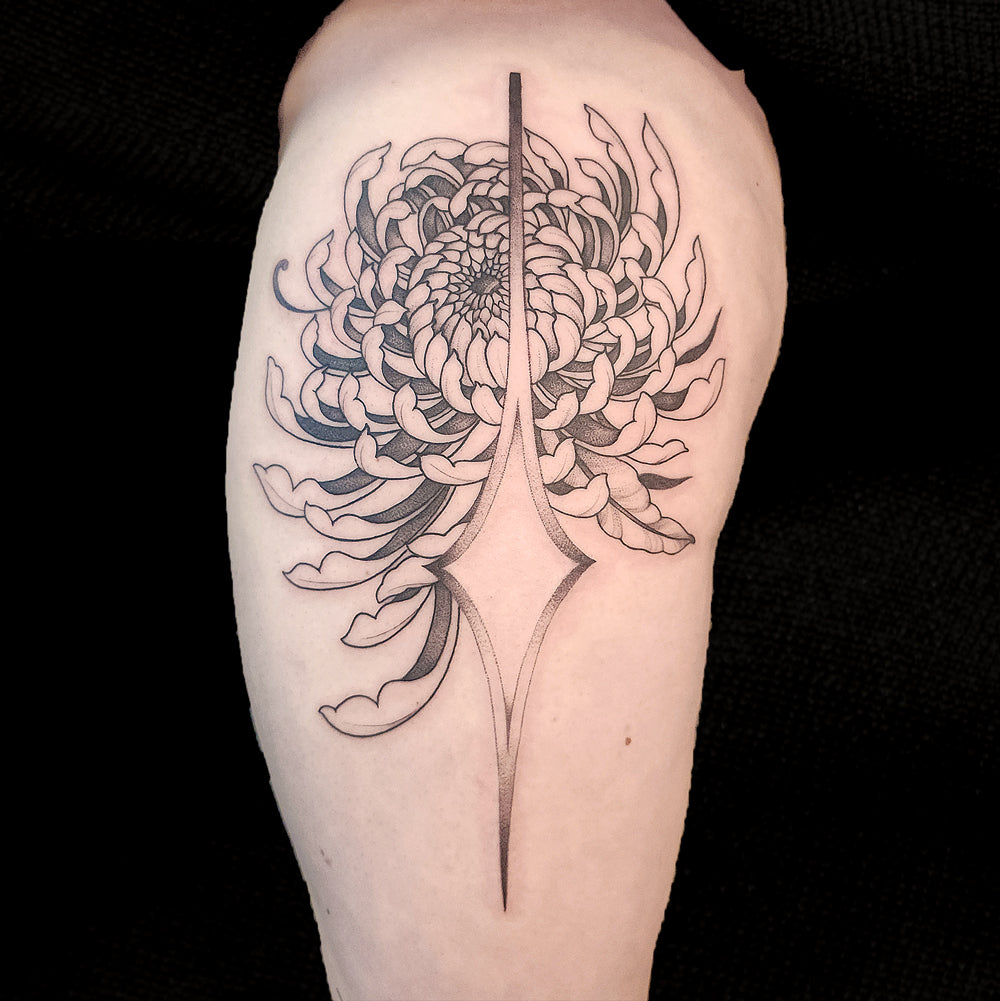 chrysanthemum tattoo by Lydia Pitts